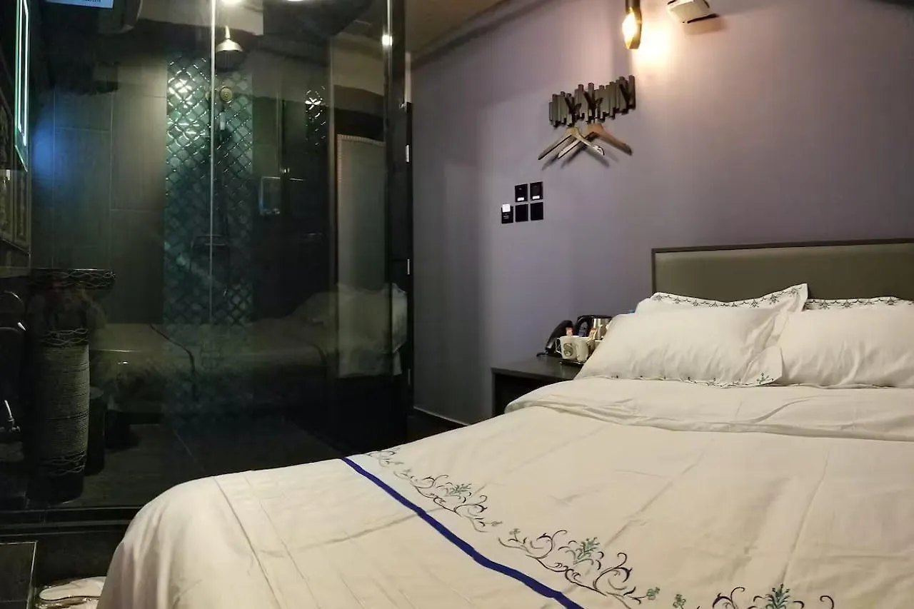 Star City Hotel - Causeway Bay Hong Kong 2*,  China